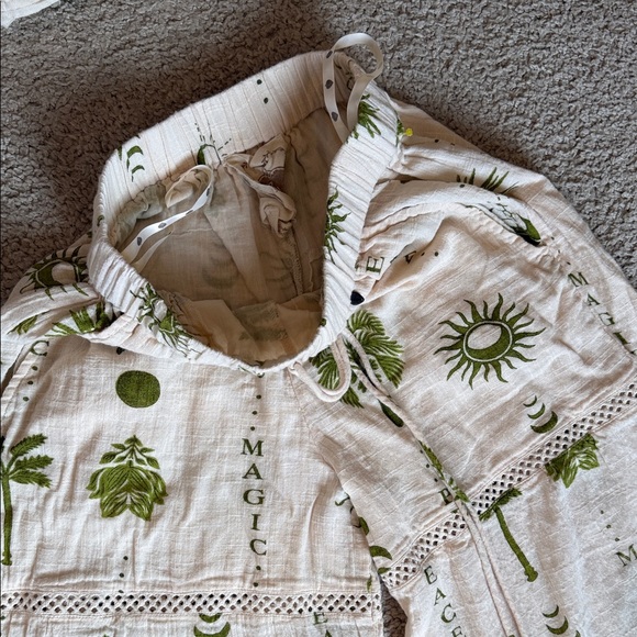 Women's set Cream and Green Patterned Wide-Leg Pants - Picture 8 of 15